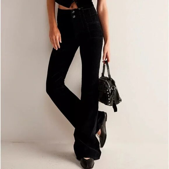 023 We The Free Jayde Cord Flare Jean in Black NWT Size 31 - Picture 2 of 11